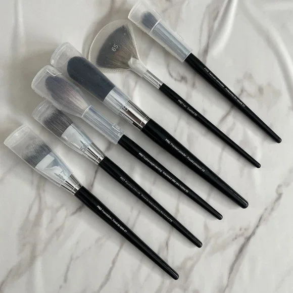 SEPHORA COLLECTION Pro Fan Brush #65 - Picture 9 of 10